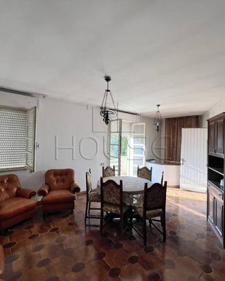 Appartamento di 191 m² con 3 locali e box auto a P