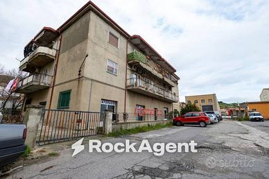 Appartamento di 133 m² con 3 locali a Catanzaro