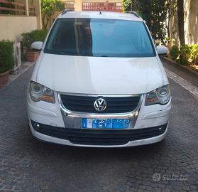 VOLKSWAGEN Touran - 2008