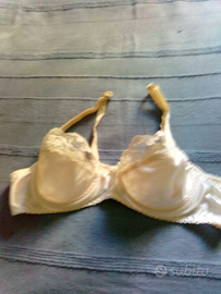 Lotto 2 reggiseni con inserti in raso