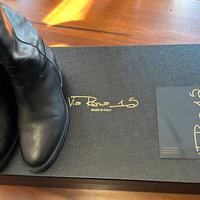 Stivale pelle nera malibù borchie via Roma tg 37