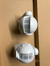 3 Rilevatori di movimento Velamp MS002 esterni/int