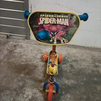 spiderman  monopattino a tre ruote