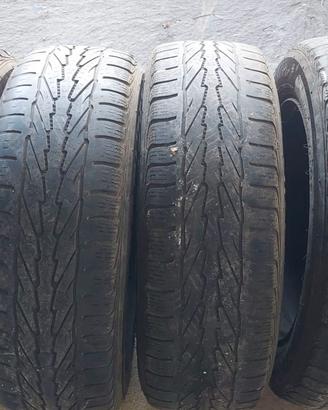 4 gomme invernali montate su cerchi