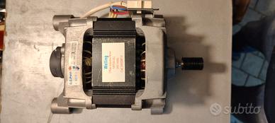 Motore lavatrice Hotpoint Ariston AQ8L092U