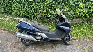 Honda Silver Wing 400