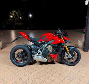 Ducati Streetfighter v4s - 13.000 km