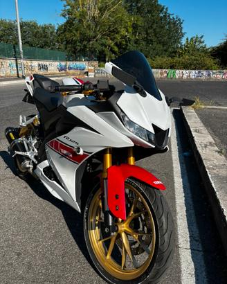 Yamaha r125 2022 60th anniversary