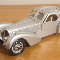 Modellino BUGATTI ATLANTIC (1936) Burago 1:24