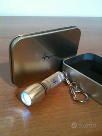 Lampada - torcia a led con portachiavi