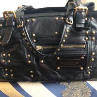 Borsa Louis Vuitton Rivets in pelle nera