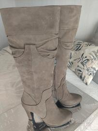 Stivali scamosciati 38