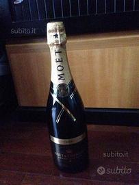 Moet & Chandone Grand Vintage 2000