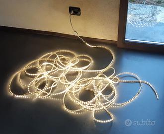 Striscia a Led luce calda interni e esterni