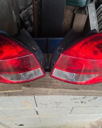 Luci posteriori Renault Clio Sportour  2010