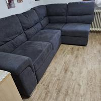 Divano letto matrimonaile in tessuto-come nuovo