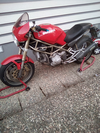 Ducati Monster m900