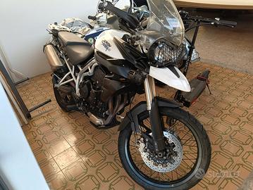 Triumph Tiger 800