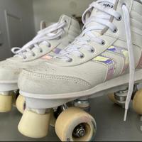 Pattini a rotelle usati pochissimo