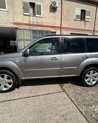 Nissan X-Trail 2.2 dCi Sport Columbia