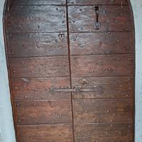 Portone antico restaurato