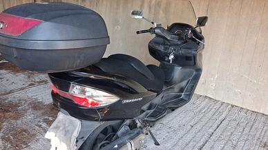 scuter suzuki