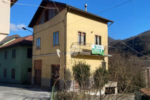 CASA INDIPENDENTE A MONTOGGIO