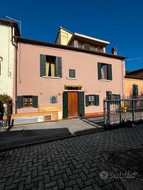 Terra tetto con giardino garage