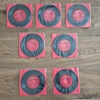 Lotto di 7 dischi in vinile 45 giri anni 60