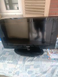 TV Samsung 32 pollici più casse sub e decoder 