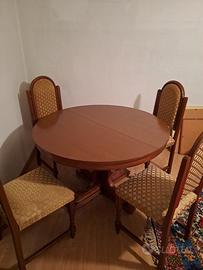 Tavolo rotondo con 4 sedie per salotto