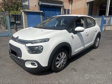 CITROEN C3 PureTech 1.2 YOU