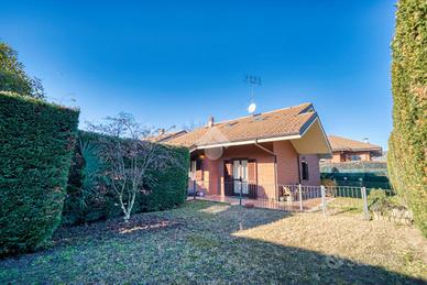 VILLA SINGOLA A ROSTA