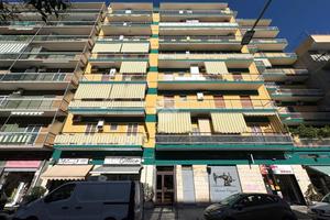 2 LOCALI A BARI