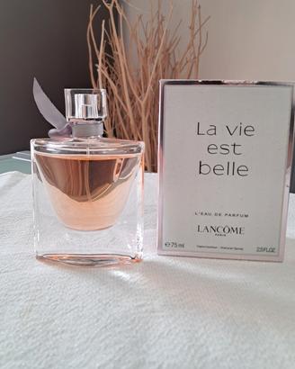 profumo La Vie est belle