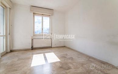 GORLA MAGGIORE - TRILOCALE CON BOX