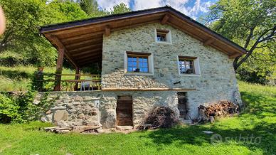Chalet super panoramico a 1300 mt - Valtellina