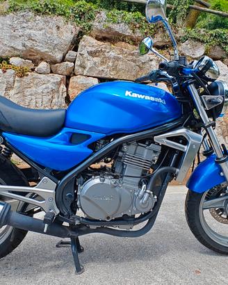 Moto Kawasaki ER-5