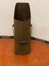 Contenitore per carbone