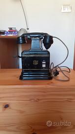 Antico telefono anni 20