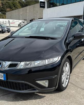 Honda Civic 2.2 i-CTDi 5p. Elegance DPF