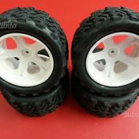 Gomme monster truck
