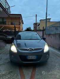 Auto Hyundai i20