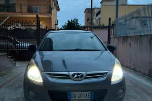 Auto Hyundai i20