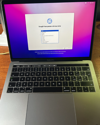 MACBOOK PRO 13"