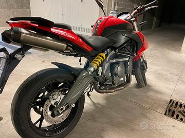 Benelli bn 600r