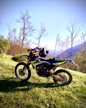 Fantic motor 250 enduro casa