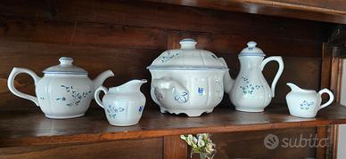 zuppiera, 2teiere comple,te di bricco. 