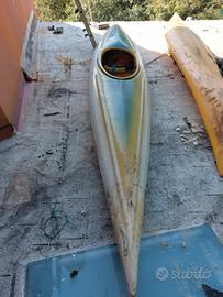 canoa kayak in vetroresina