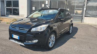 Ford Kuga 2.0 TDCI 150CV 4WD Powershift Titanium x